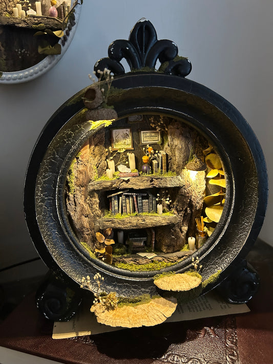 Faery Tabletop Lamp
